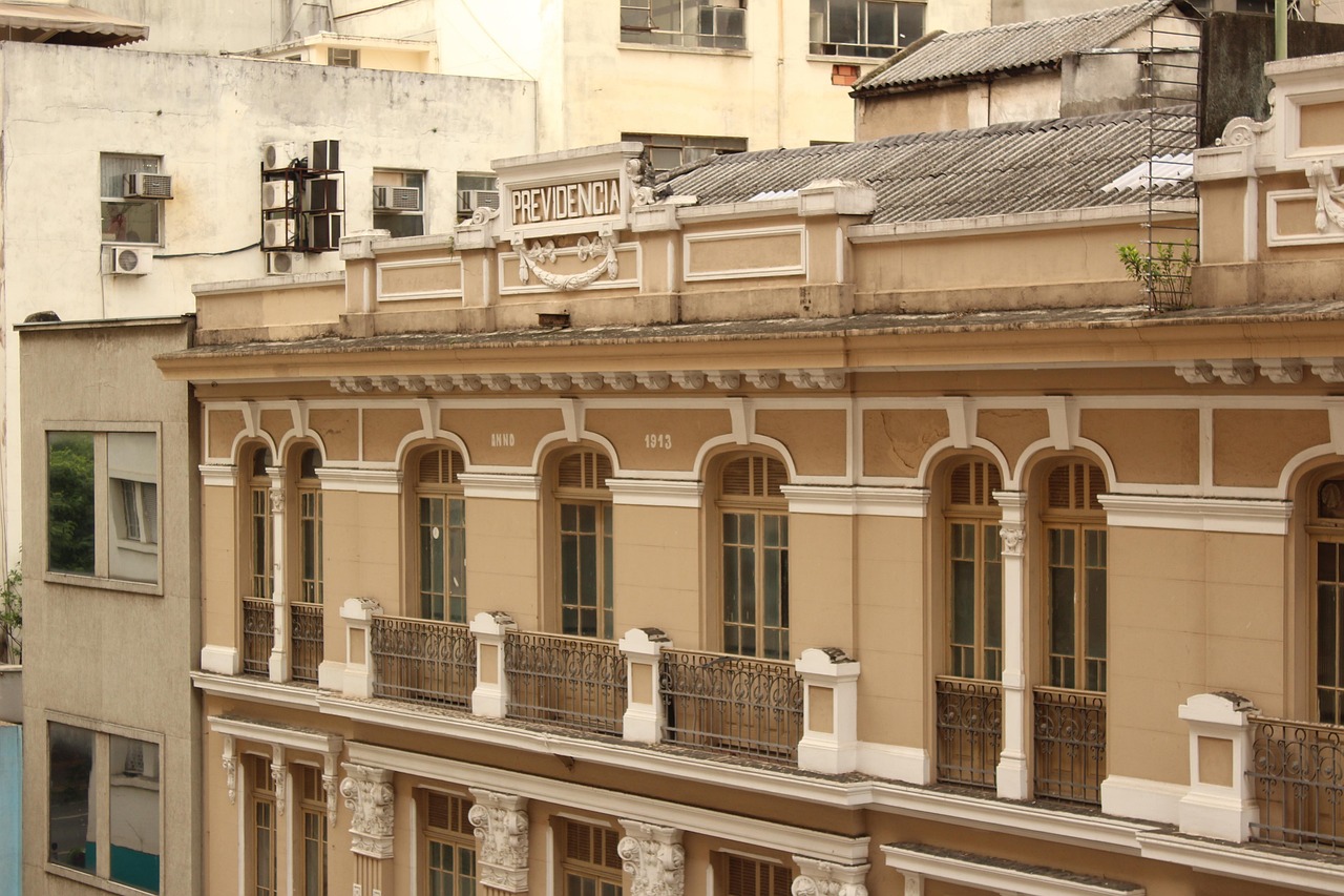 微信号买卖渠道：东莞樟木头代理注册公司