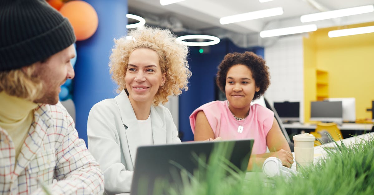 ORIS豪利时巴黎：南宁餐饮公司注册代理机构