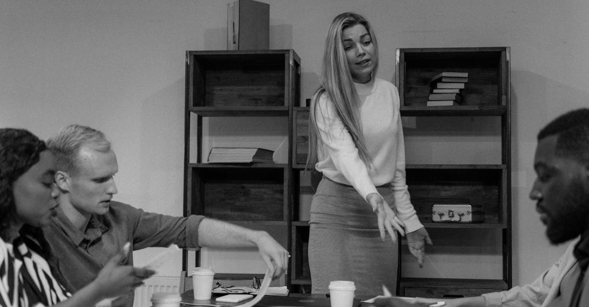 敢达争锋对决：论文查重免费代理平台