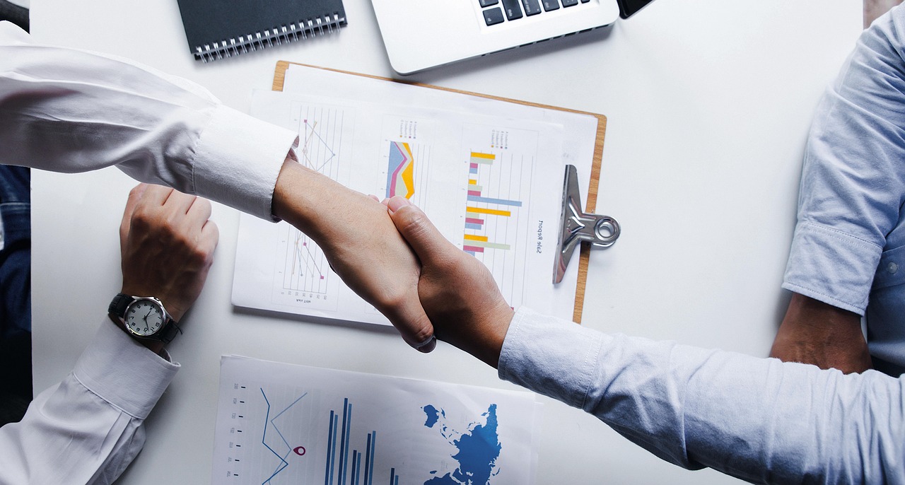 不封号电销卡：亚视影院app详情下载教程